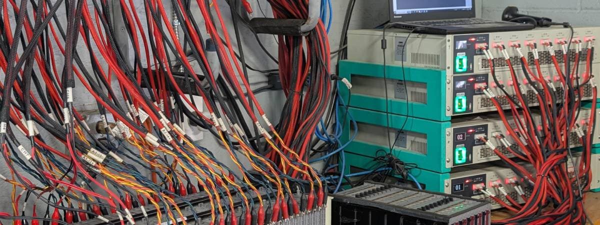 34-channel NiMH battery test bench
