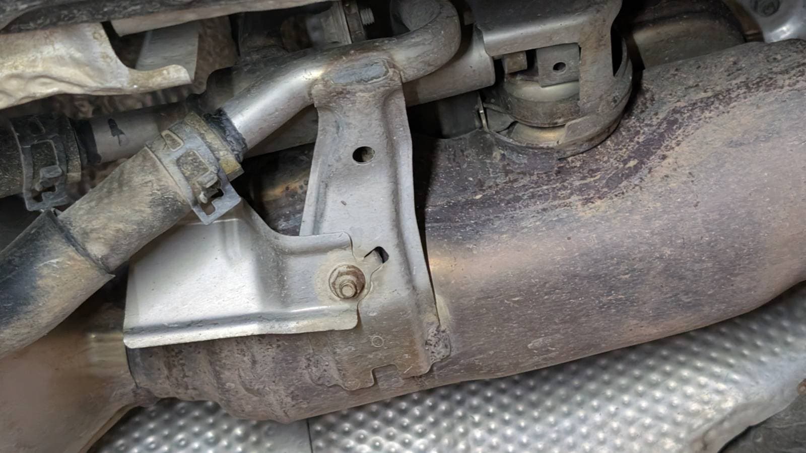 2017 Toyota Prius — hybrid system case photo